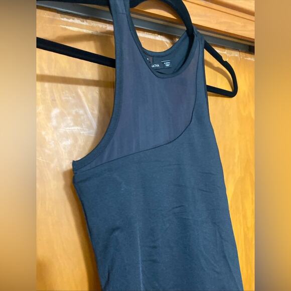 Satva Movement | NWT Black Fitted Racerback Tank Top w/ Mesh Accent X-Small - Picture 2 of 7